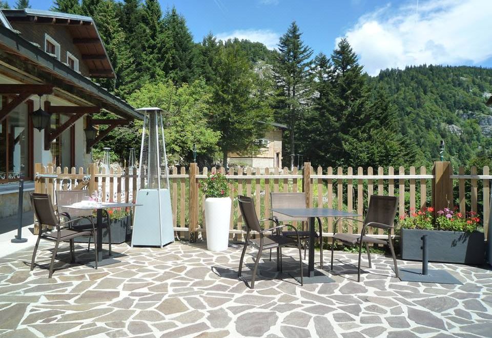 La Mainaz property overview · Trip.com gallery photograph